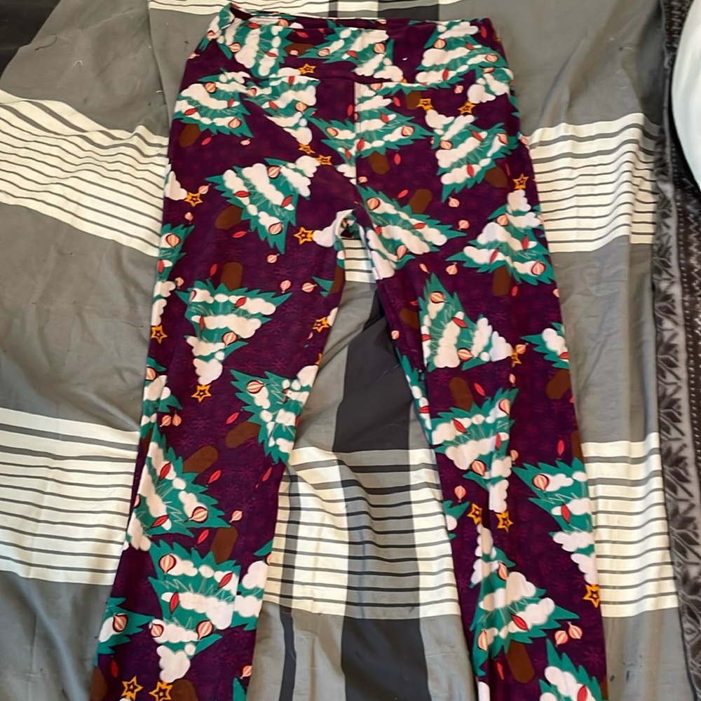 LuLaRoe Christmas leggings